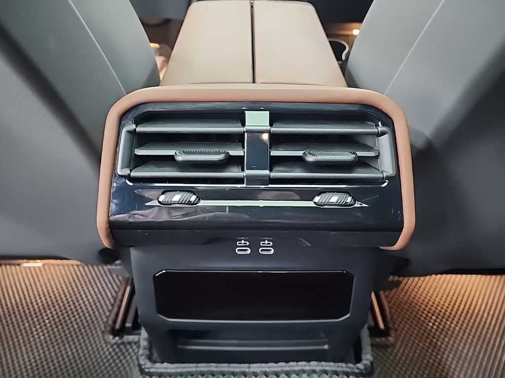 BMW 5 Series 2024 Blanco - Importación desde Corea - HF Imports Iquique - Foto 13