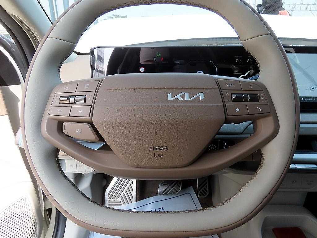 KIA EV4 - Vista 8