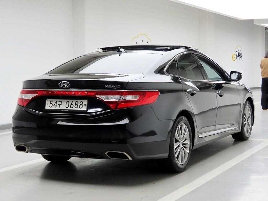 HYUNDAI Grandeur - Vista 4