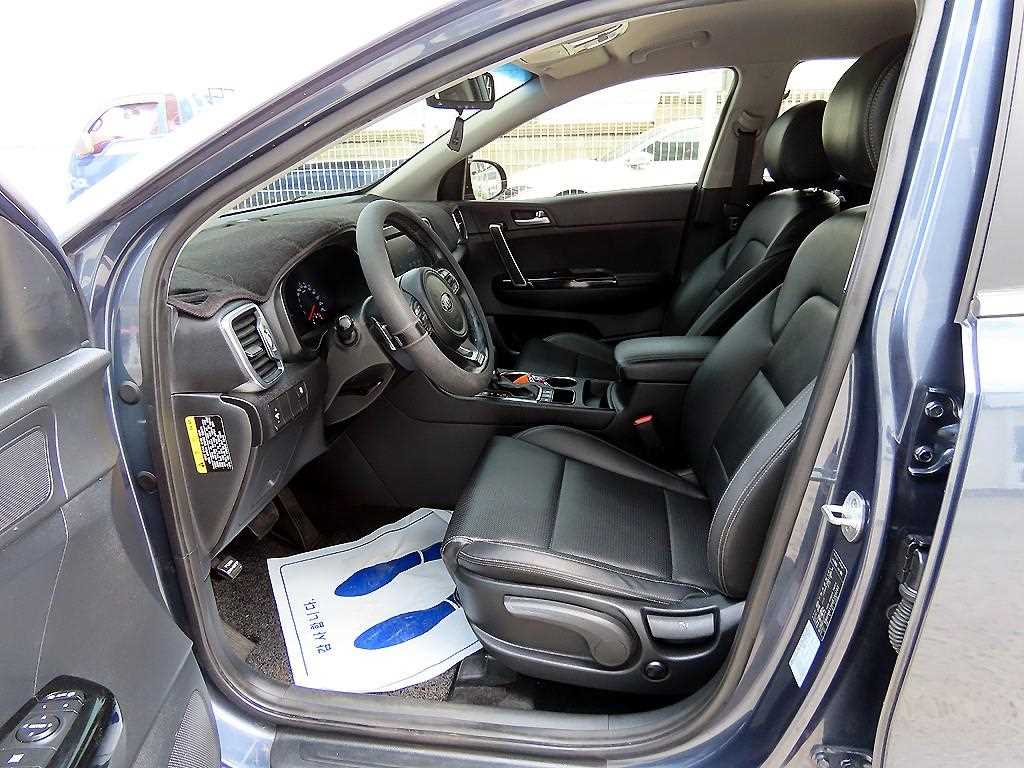 KIA Sportage - Vista 5