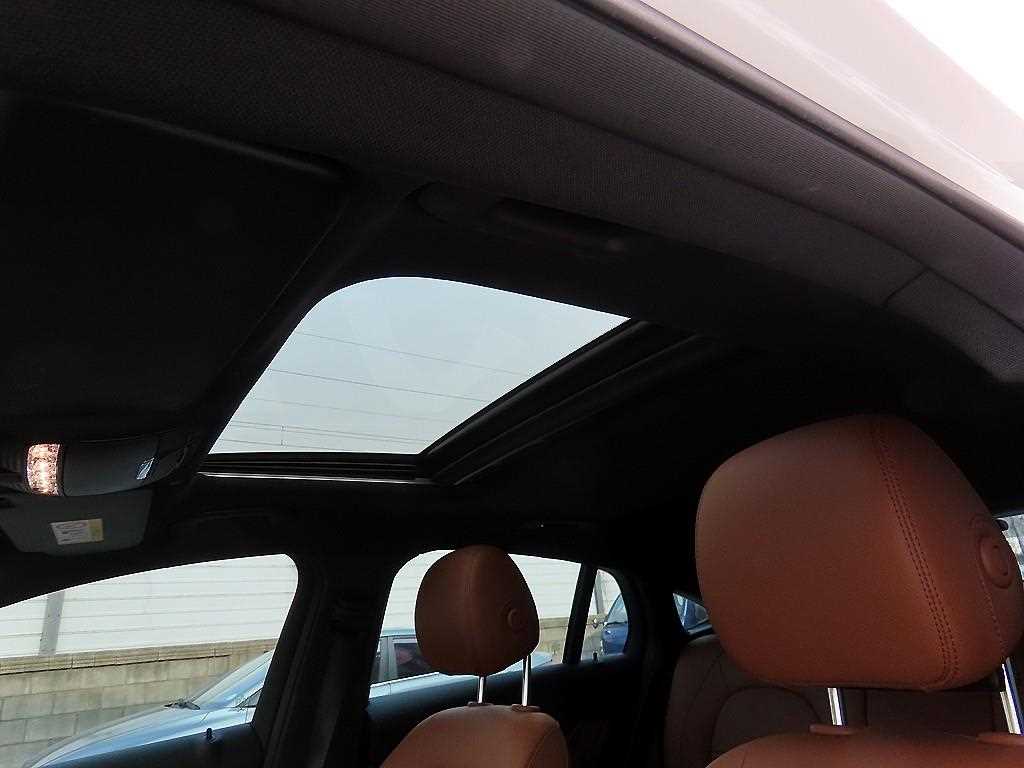 Mercedes Benz GLC Class 2021 Blanco - Importación desde Corea - HF Imports Iquique - Foto 15