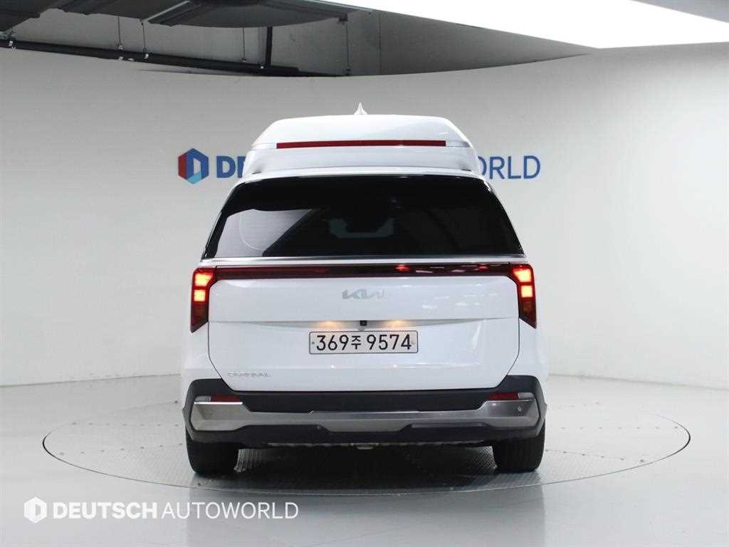 KIA Carnival - Vista 4