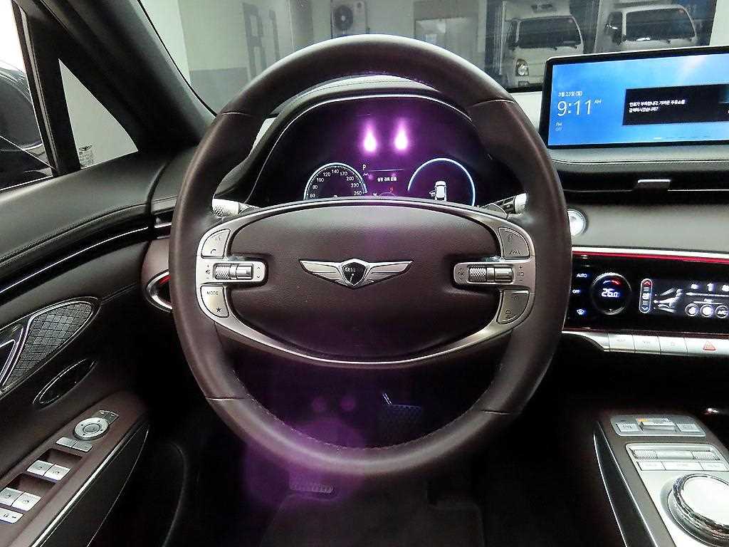 Genesis GV70 - Vista 7