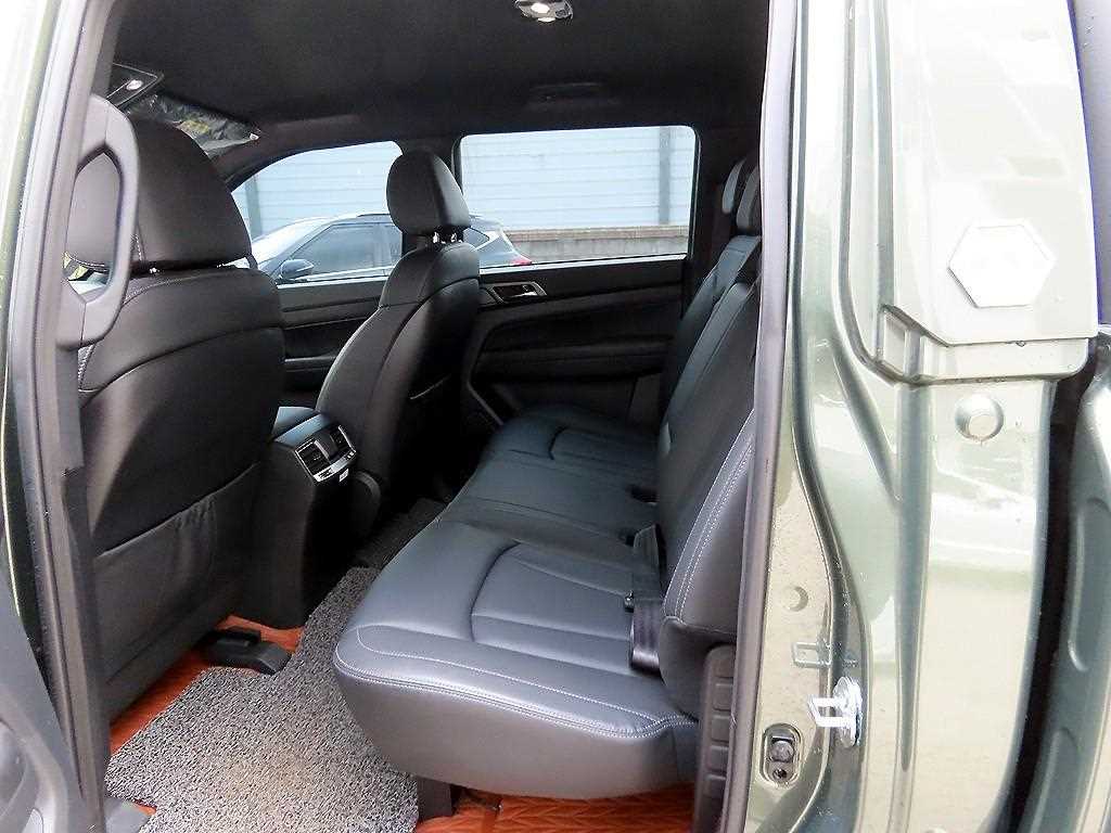 Ssangyong Rexton - Vista 6