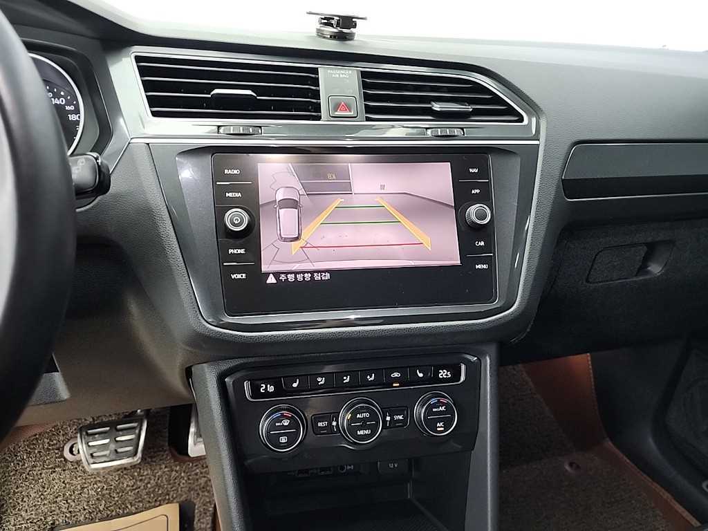 Volkswagen Tiguan - Vista 10