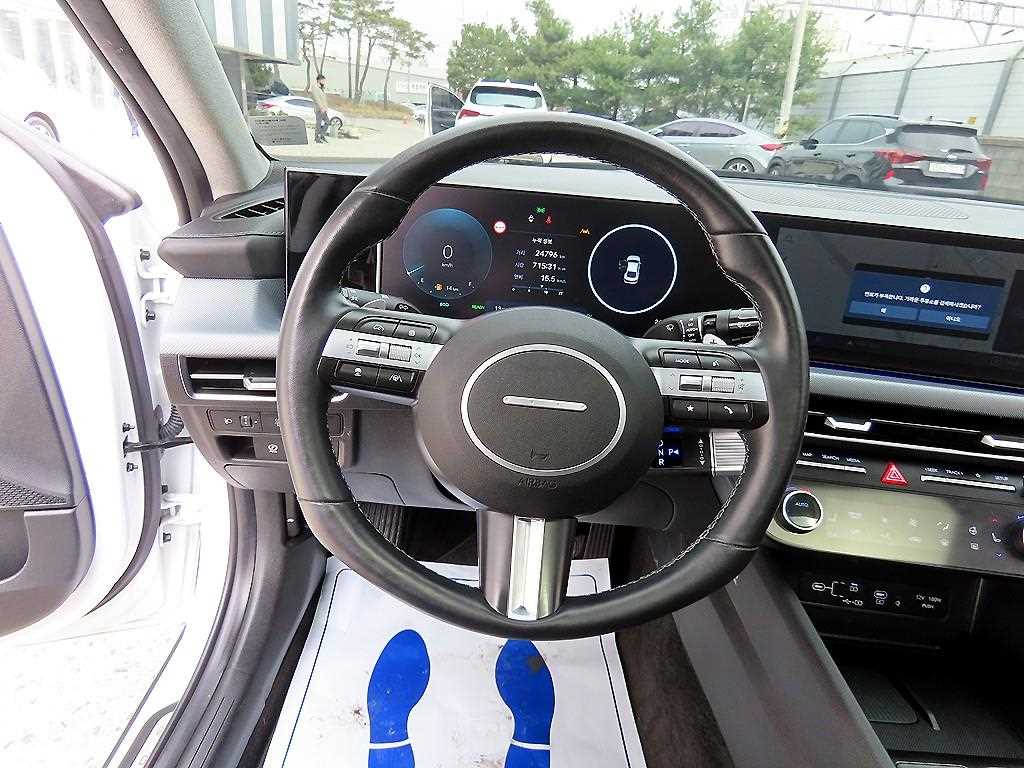 HYUNDAI Sonata - Vista 8