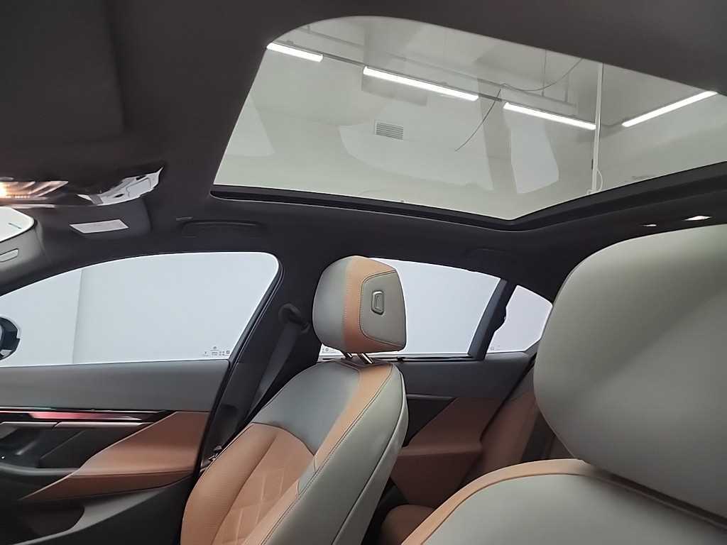 BMW 5 Series 2024 Blanco - Importación desde Corea - HF Imports Iquique - Foto 14