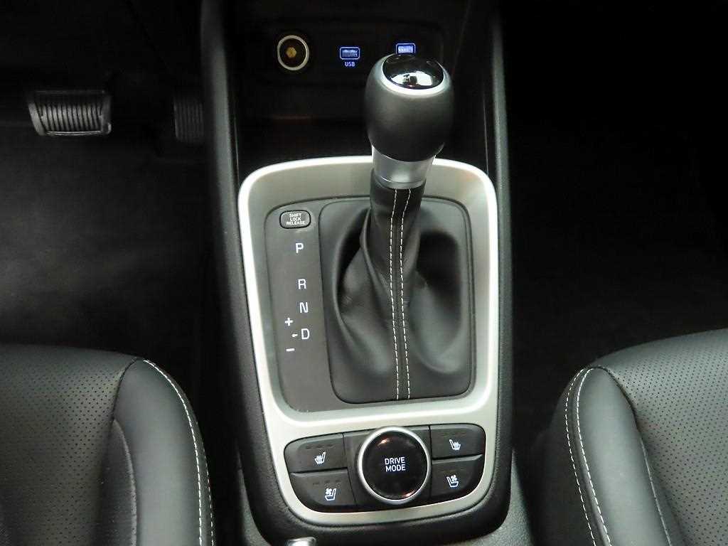 HYUNDAI Venue - Vista 11