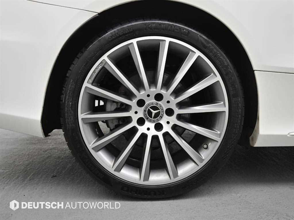 Mercedes Benz C Class - Vista 6