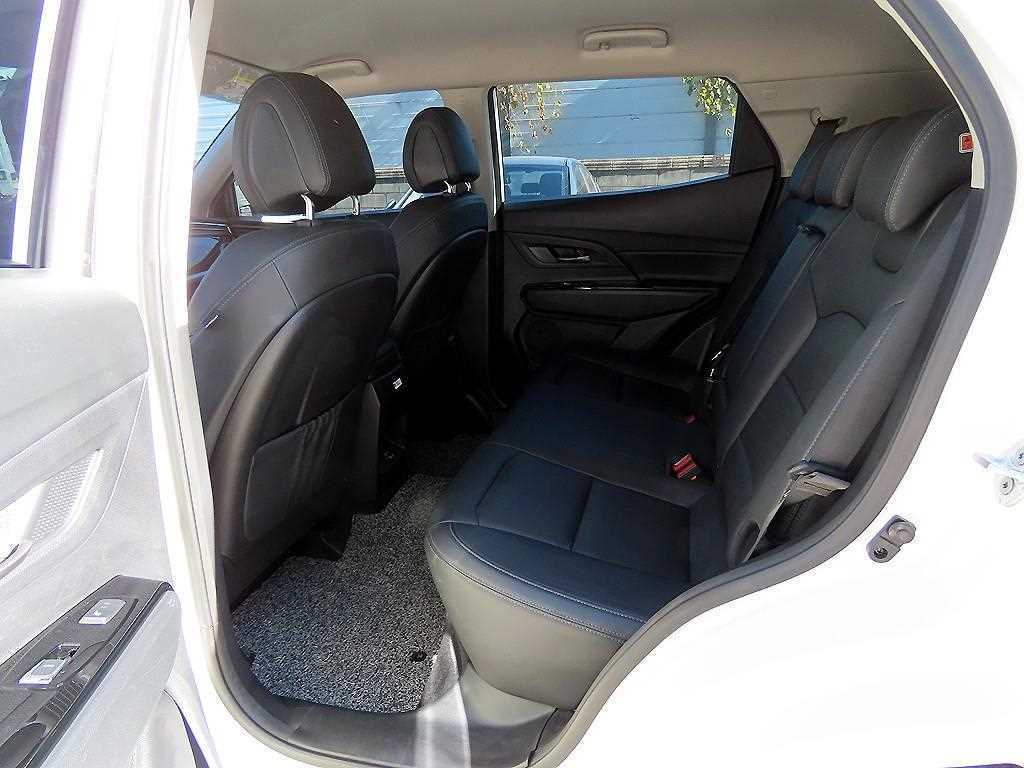 Ssangyong Korando - Vista 6