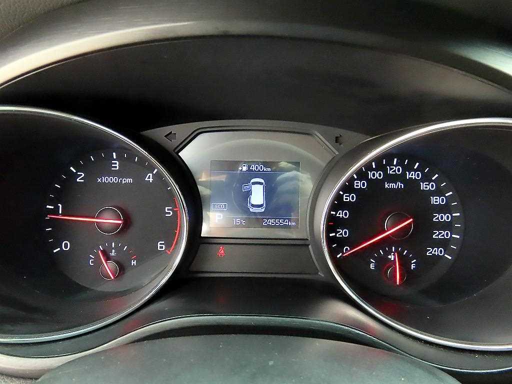 KIA Carnival - Vista 10