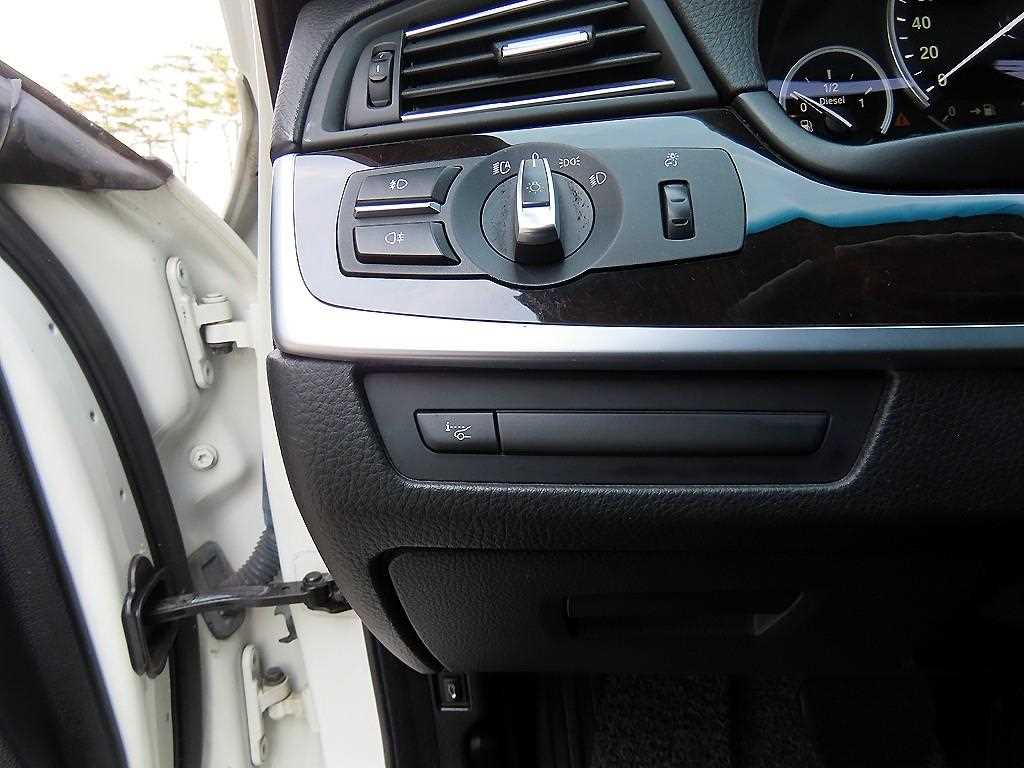 BMW 5 Series 2012 Blanco - Importación desde Corea - HF Imports Iquique - Foto 13