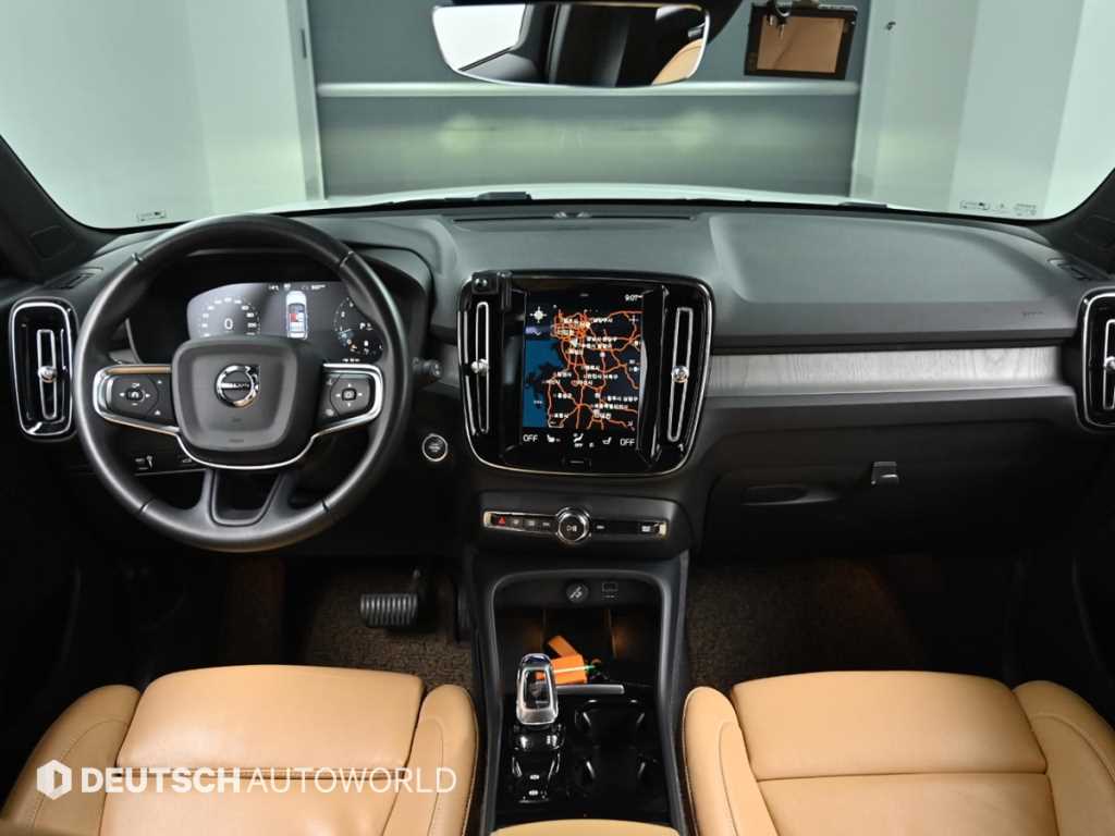 Volvo XC40 - Vista 7