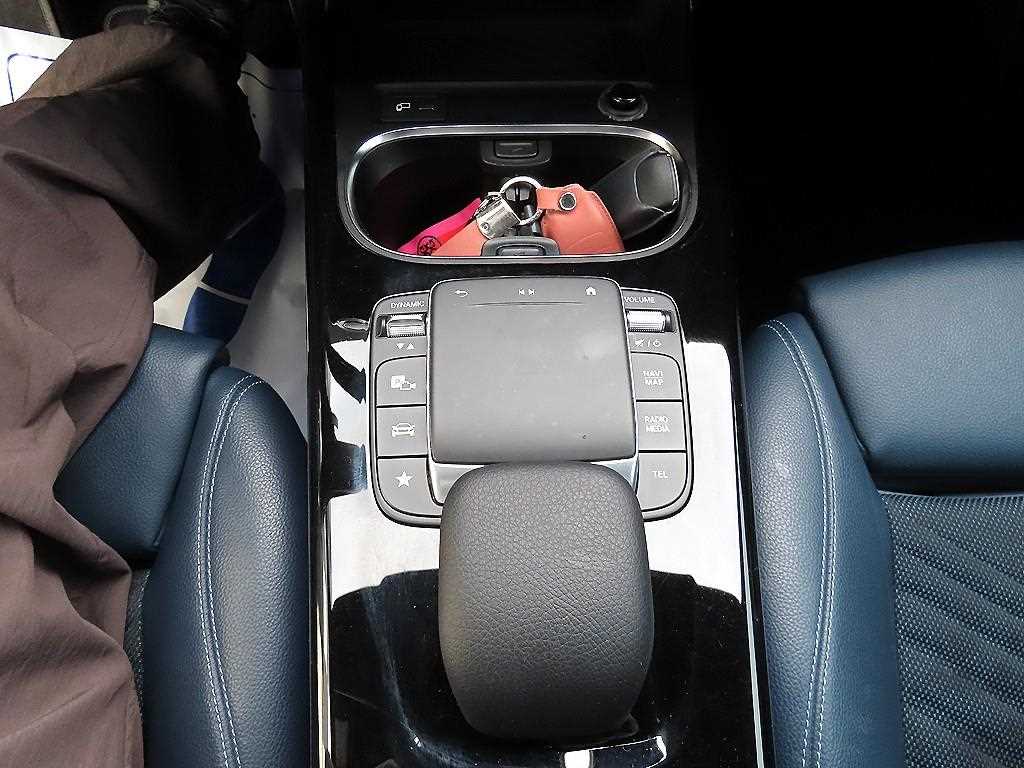 Mercedes Benz A Class - Vista 12