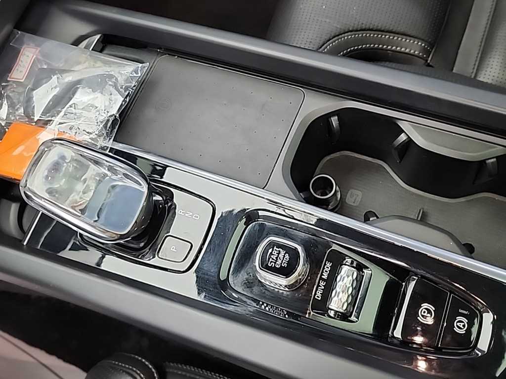 Volvo XC60 - Vista 8