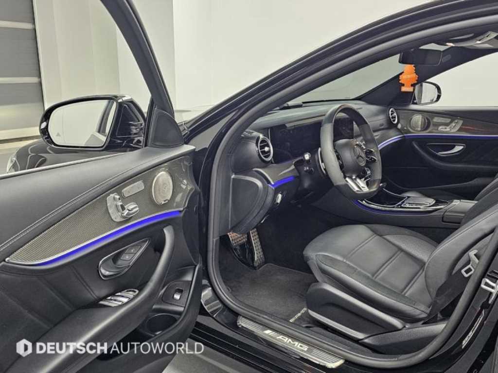 Mercedes Benz E class - Vista 11