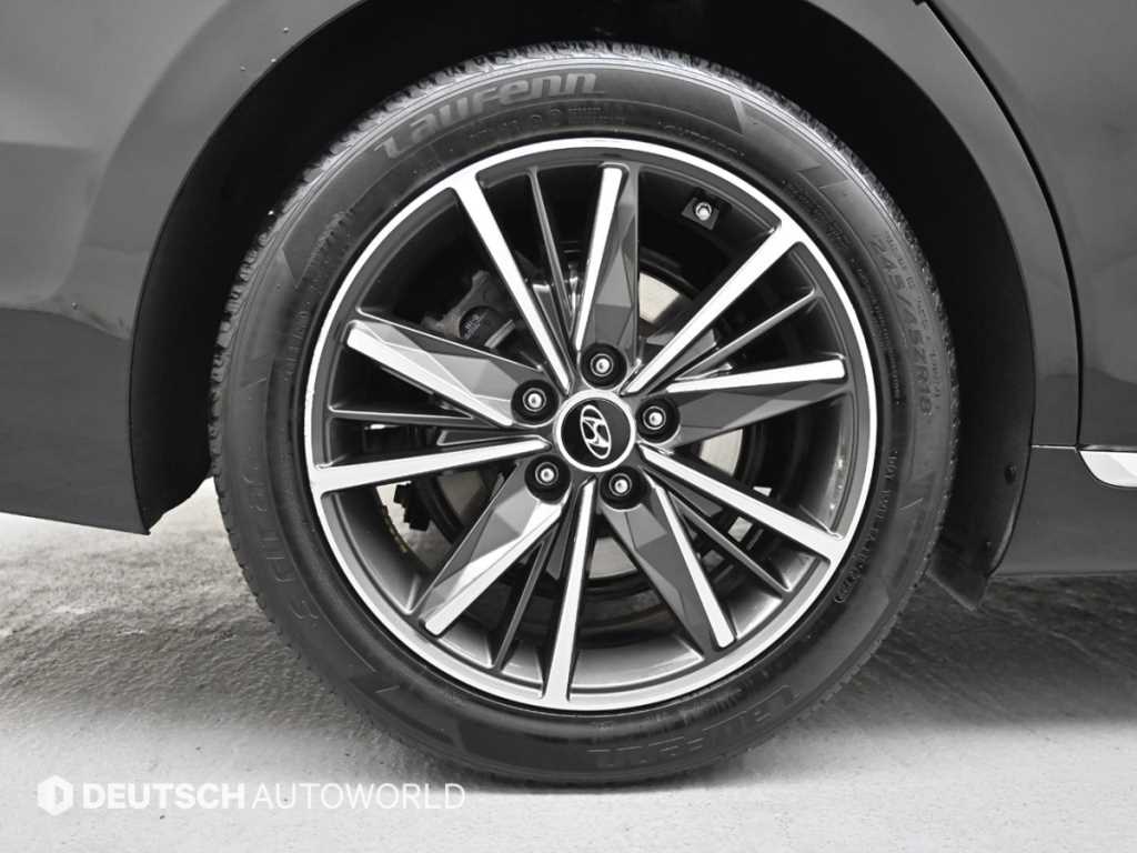 HYUNDAI Grandeur - Vista 5