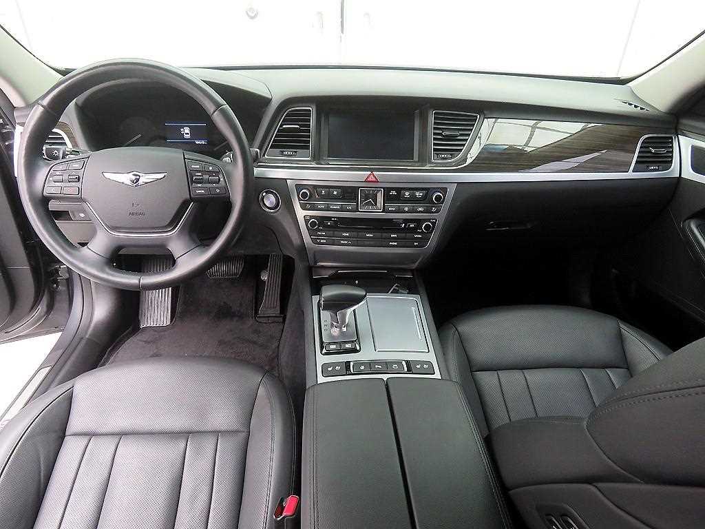 Genesis G80 - Vista 8