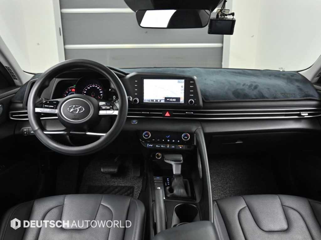 HYUNDAI Avante - Vista 7