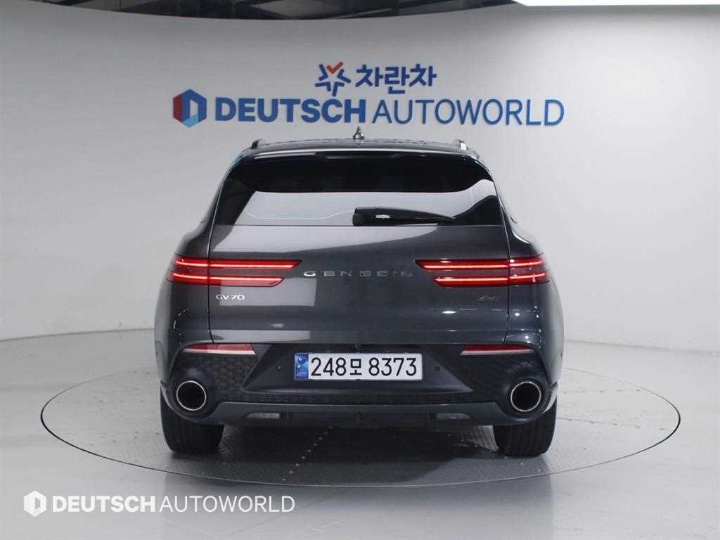 Genesis GV70 - Vista 4