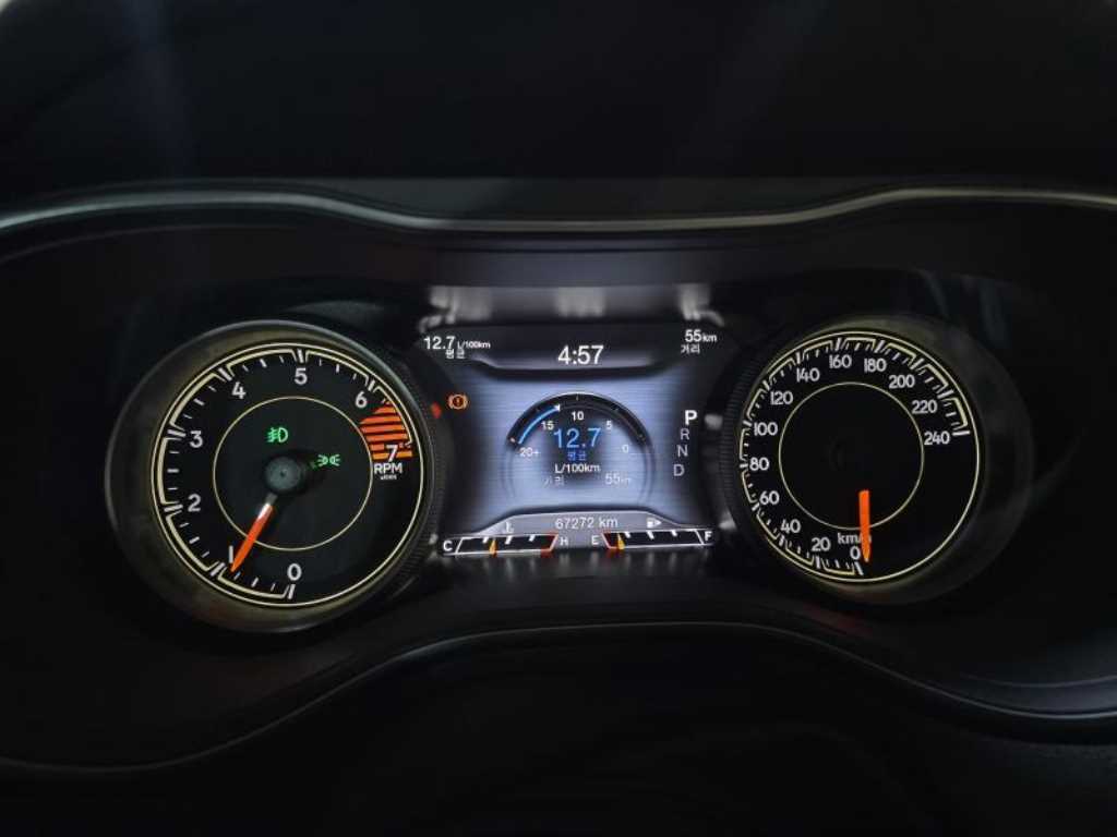 Jeep Cherokee - Vista 8