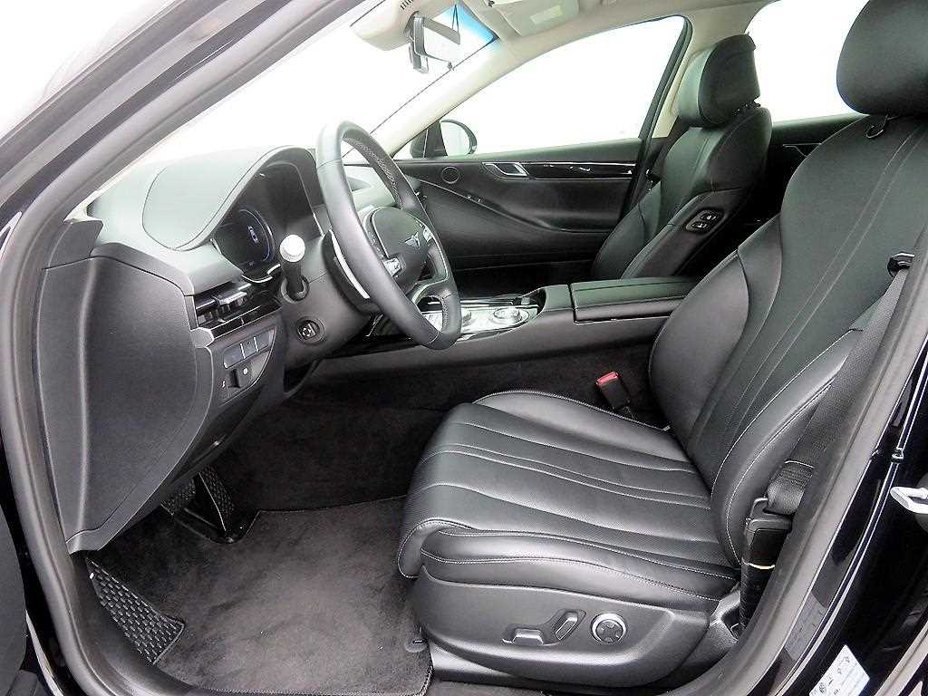 Genesis G80 - Vista 7