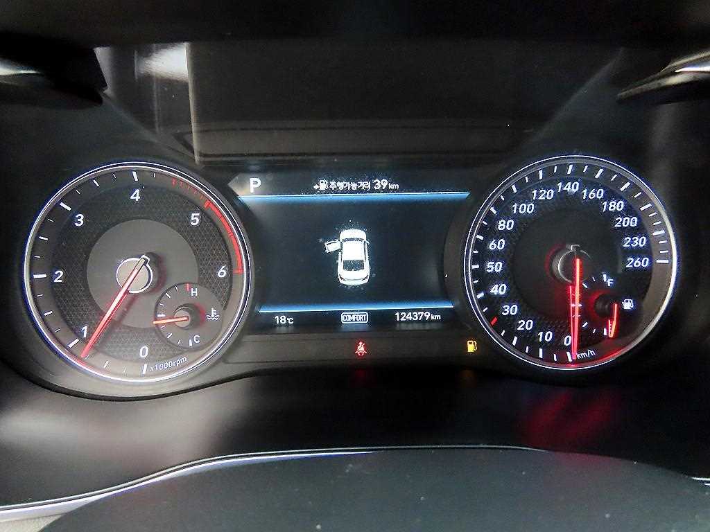 Genesis G70 - Vista 9