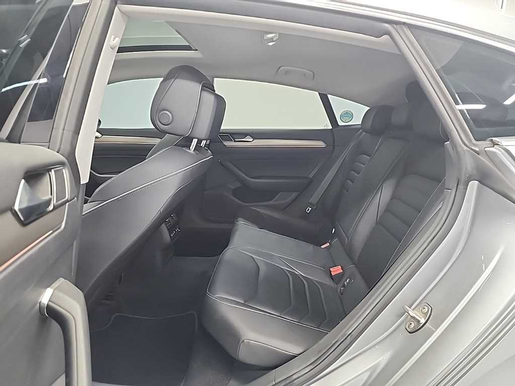 Volkswagen Arteon - Vista 12