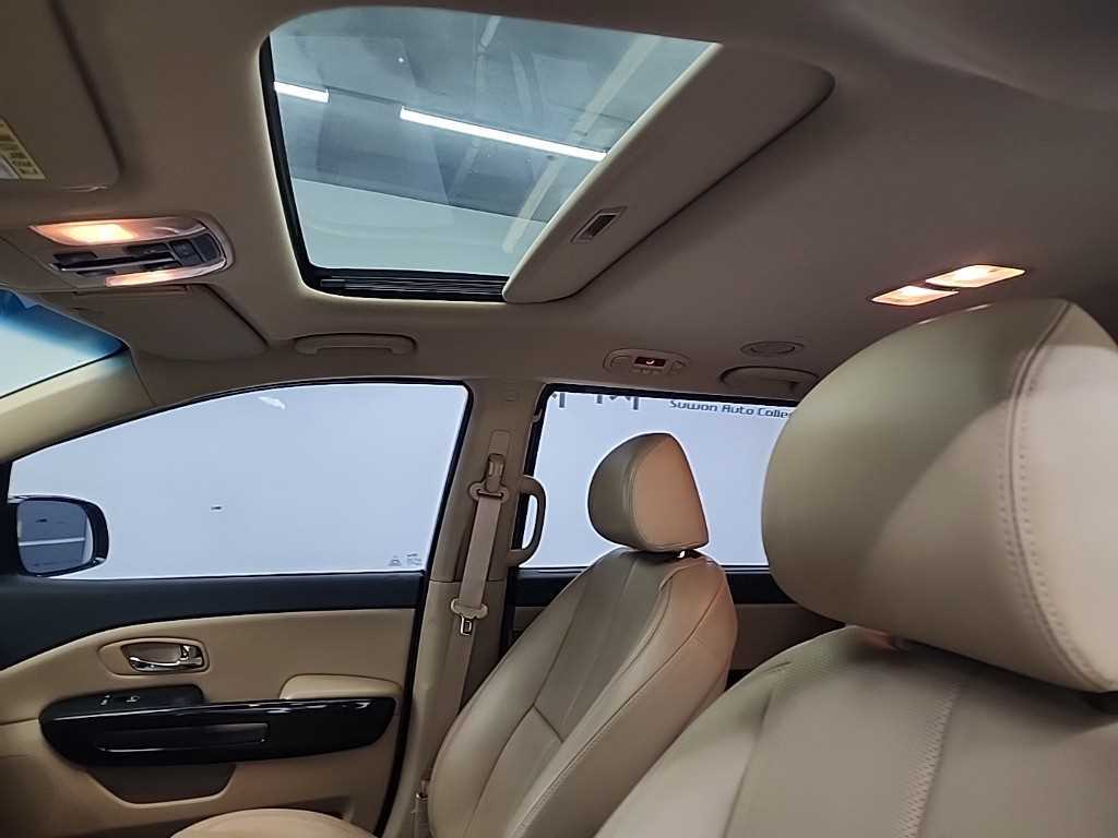 KIA Carnival 2016 Negro - Importación desde Corea - HF Imports Iquique - Foto 15