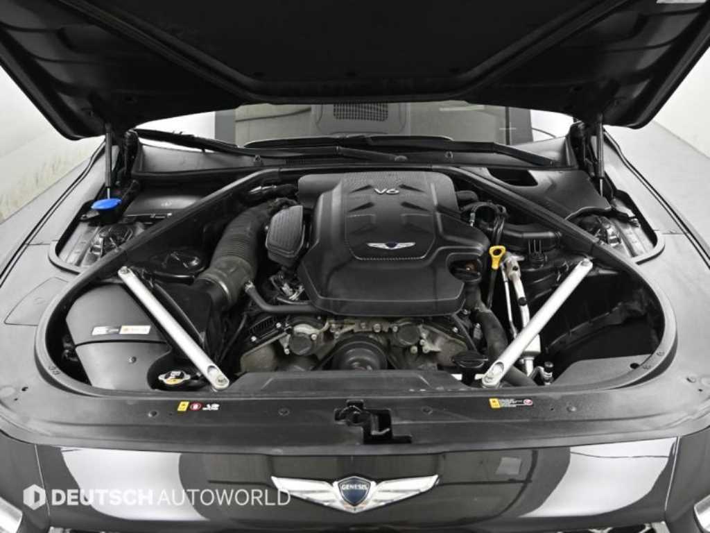 Genesis G90 - Vista 6