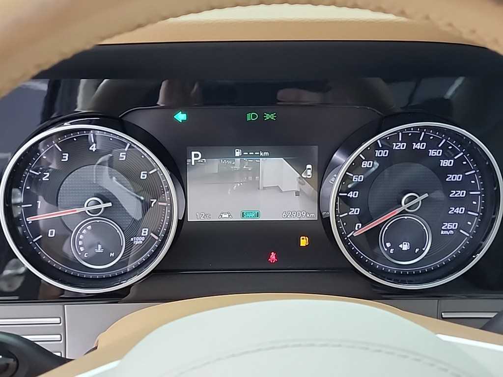 HYUNDAI Grandeur - Vista 6