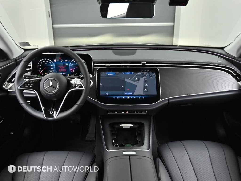 Mercedes Benz E class - Vista 7