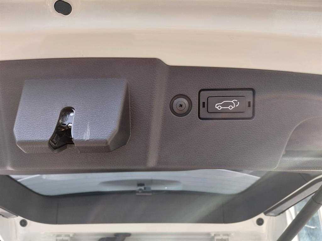 Ssangyong Torres 2023 Blanco - Importación desde Corea - HF Imports Iquique - Foto 17