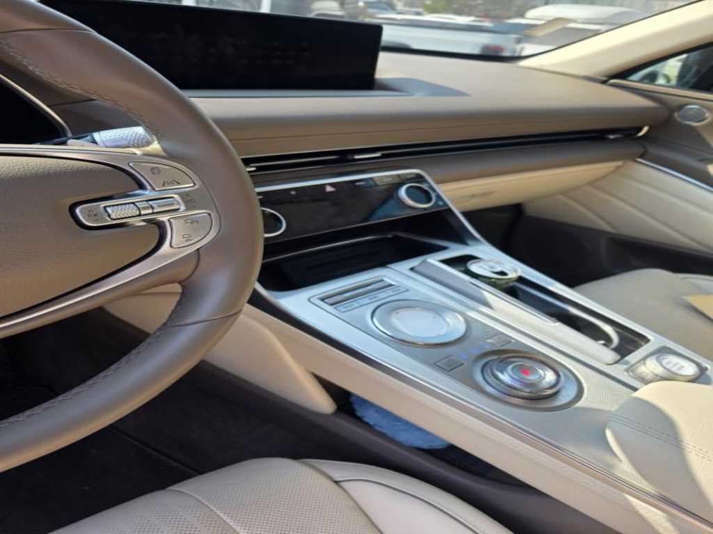 Genesis GV80 - Vista 10