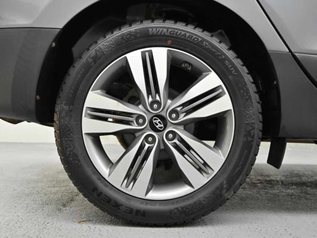 HYUNDAI Tucson - Vista 5