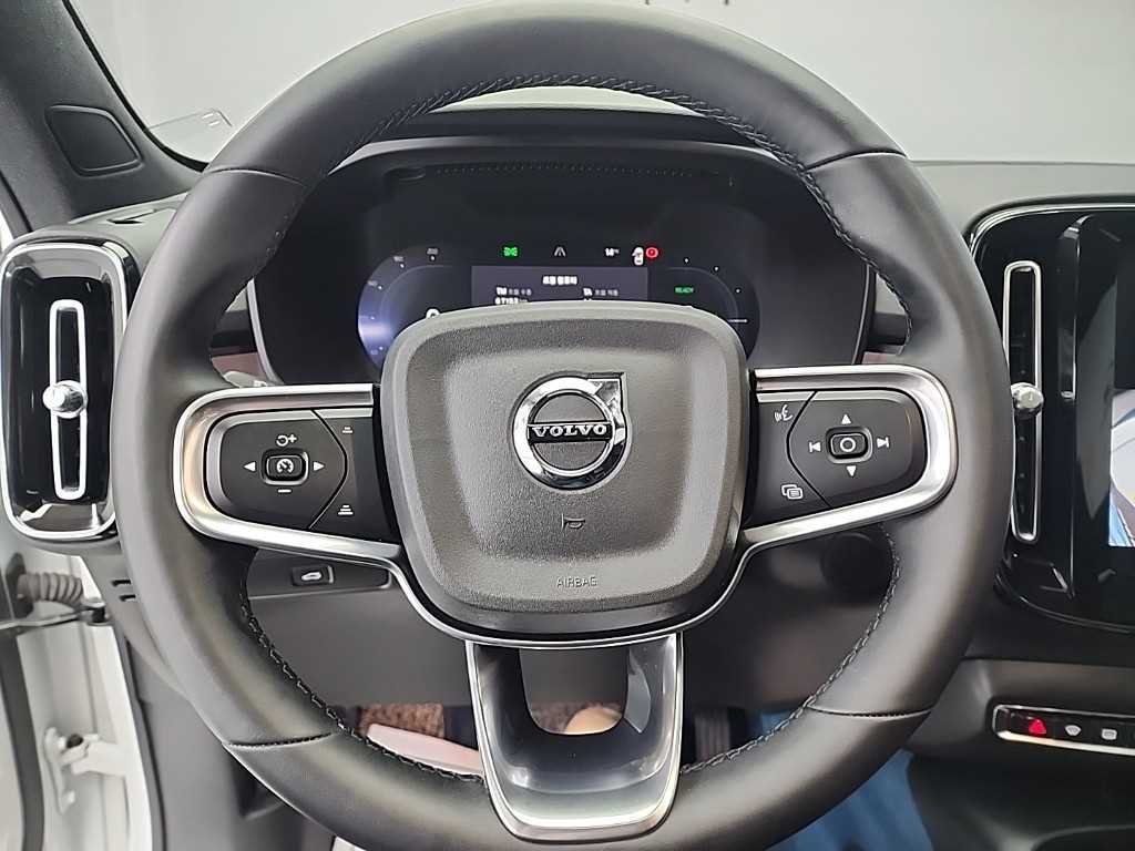 Volvo C40 Recharge - Vista 9