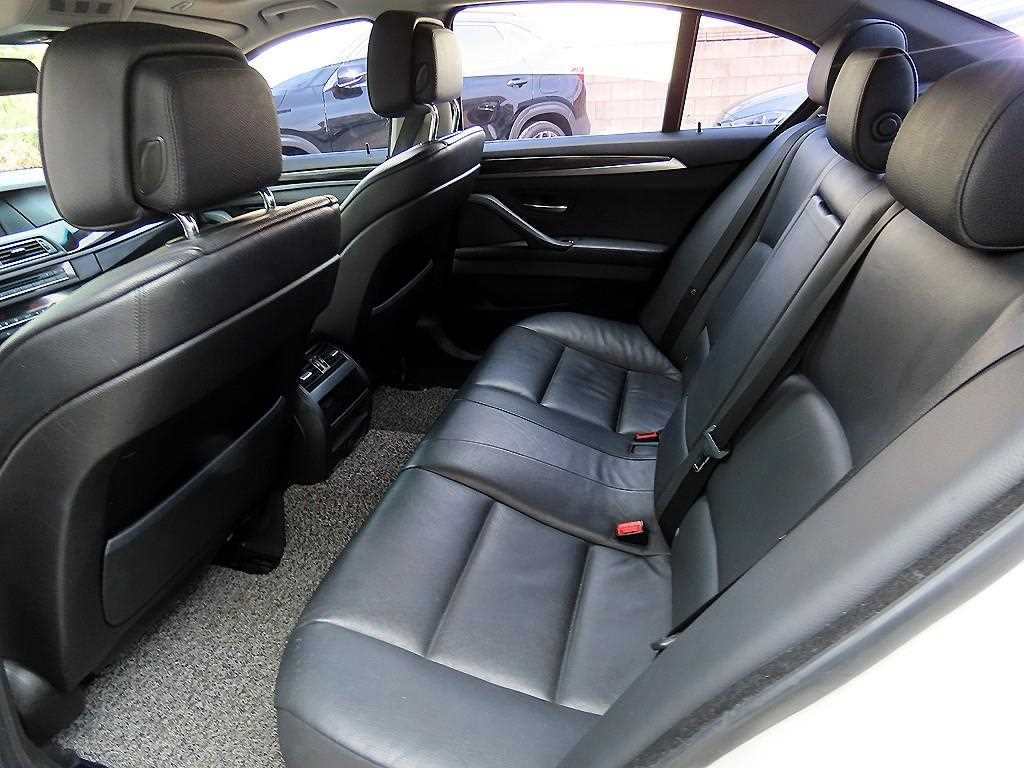 BMW 5 Series - Vista 6