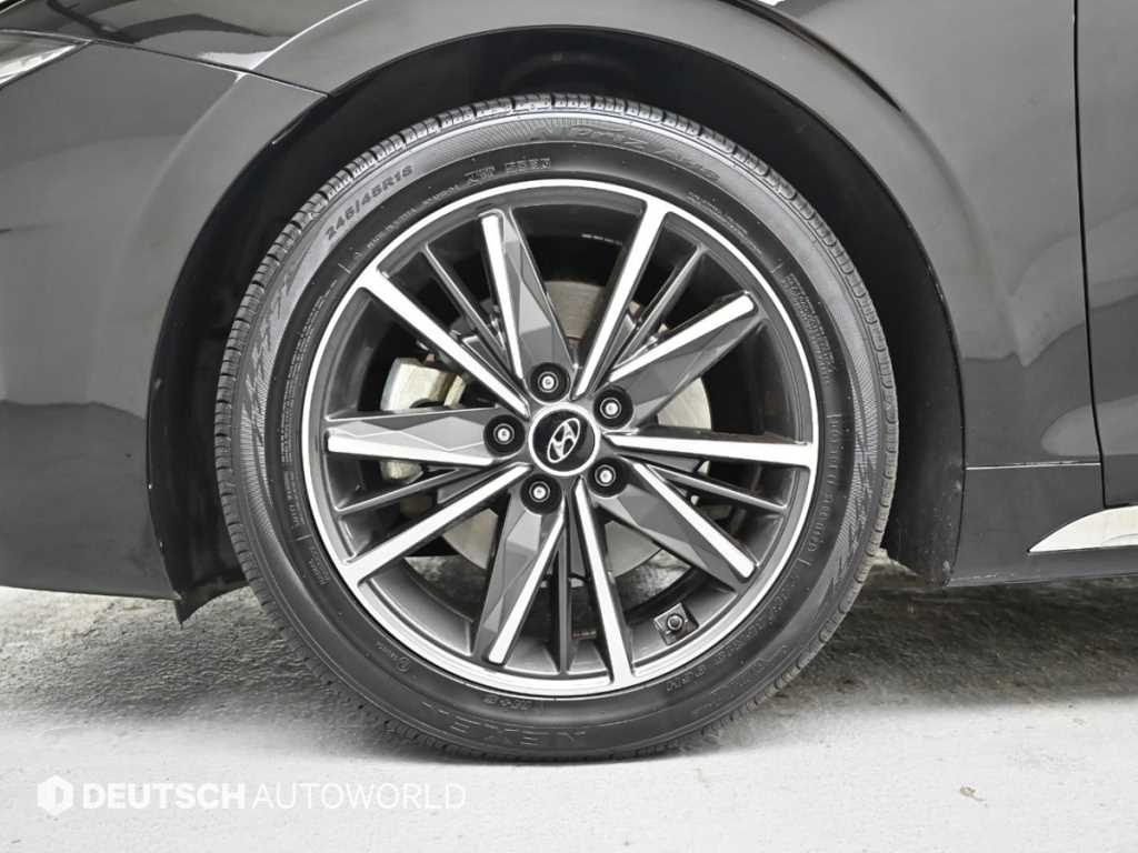 HYUNDAI Grandeur - Vista 5