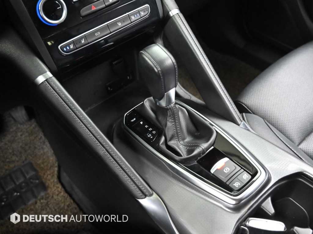 SAMSUNG QM6 - Vista 9