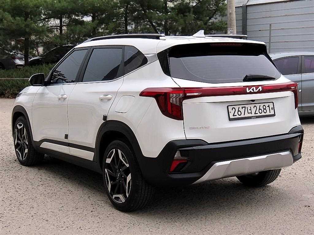 KIA Seltos - Vista 3
