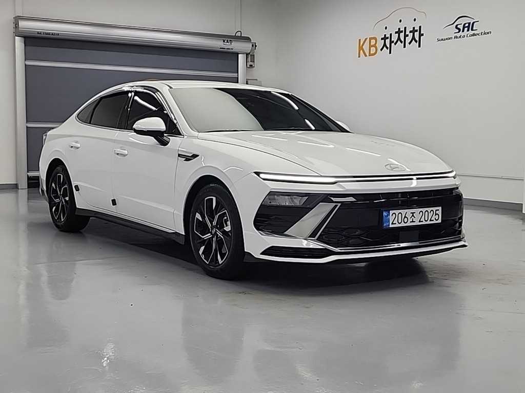 HYUNDAI Sonata - Vista 4