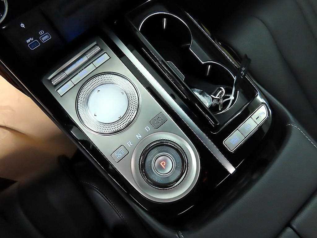 Genesis G80 - Vista 10