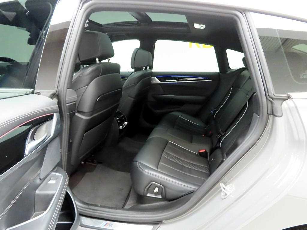 BMW Gran Turismo - Vista 12