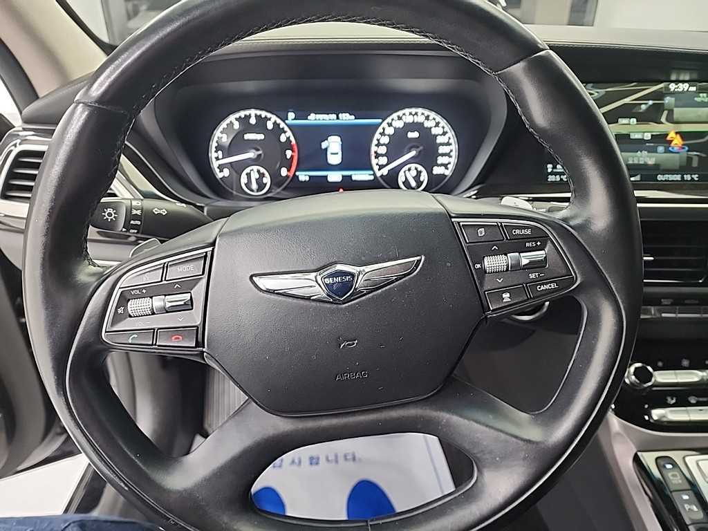 Genesis EQ900 - Vista 9