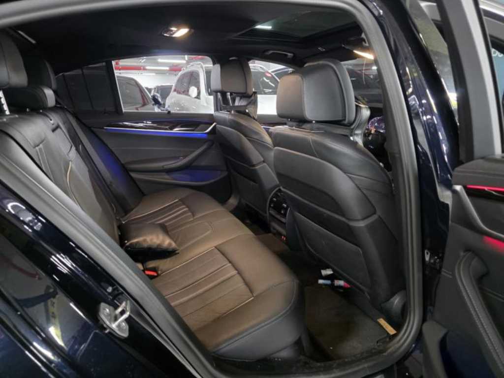 BMW 5 Series - Vista 9