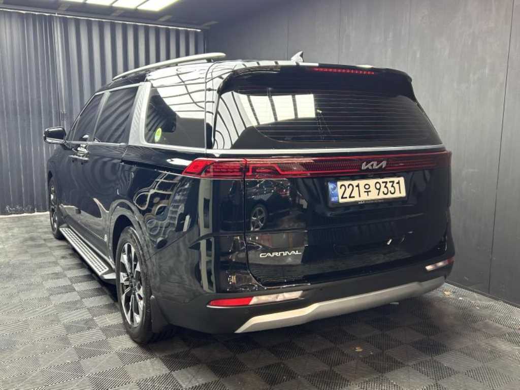 KIA Carnival - Vista 4