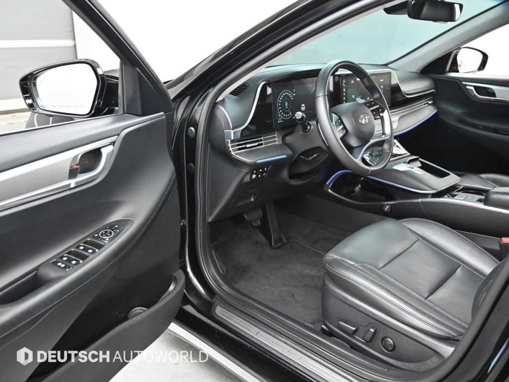 HYUNDAI Grandeur - Vista 11