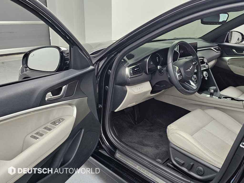 Genesis G70 - Vista 11