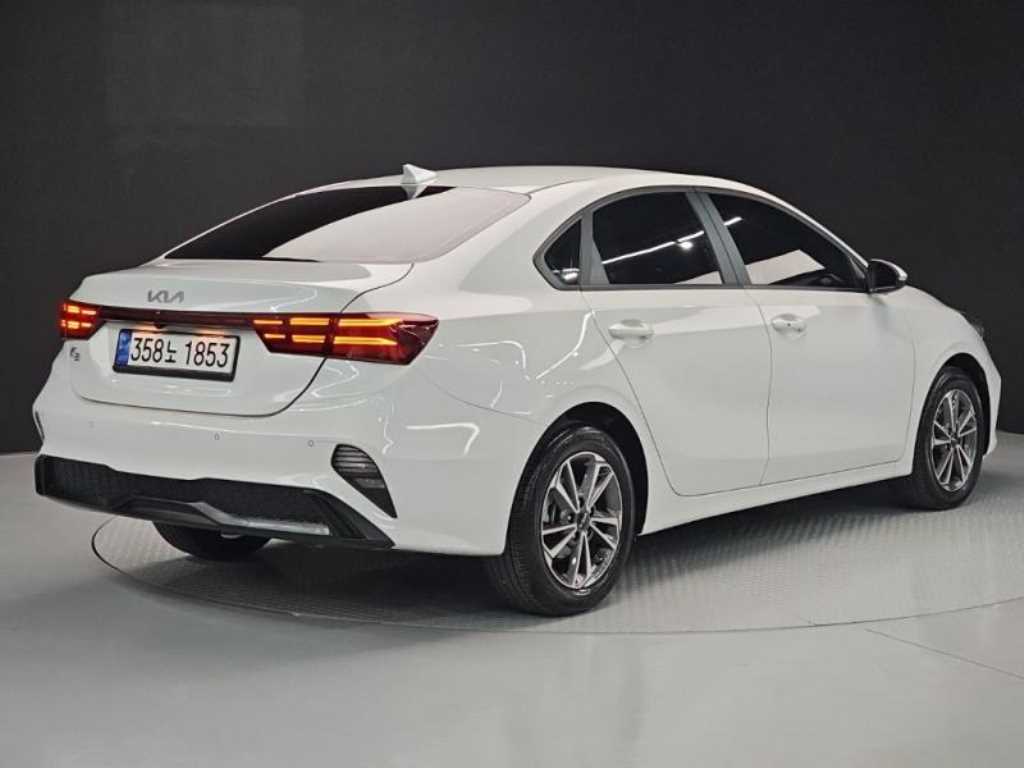 KIA K3 - Vista 4