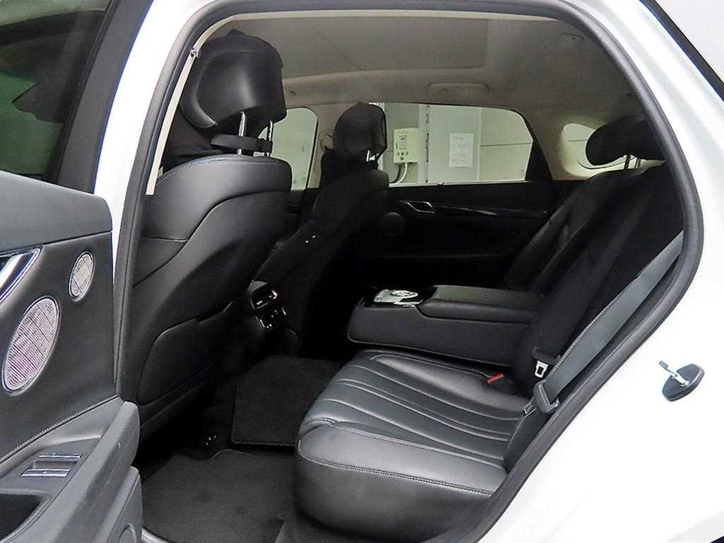 Genesis G80 - Vista 6